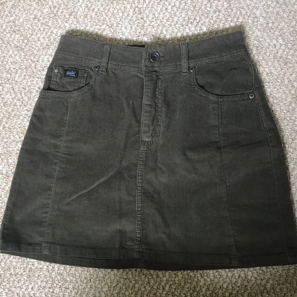 Corduroy high waisted skirt!